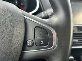 Renault Clio (2018) thumbnail 25