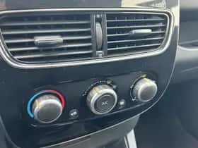 Renault Clio (2018) thumbnail 31