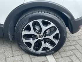 Renault Captur (2019) thumbnail 25