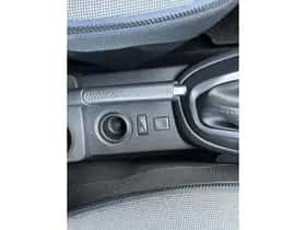 Renault Captur (2019) thumbnail 32