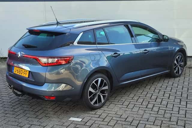 Renault Mégane (2020) thumbnail 2