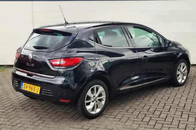 Renault Clio (2018) thumbnail 2