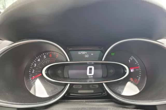 Renault Clio (2018) thumbnail 4