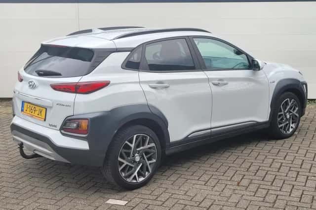 Hyundai Kona (2020) thumbnail 2