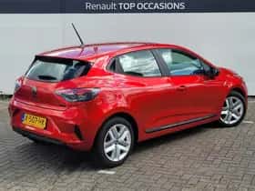 Renault Clio (2023) thumbnail 2