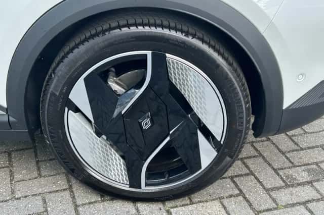 Renault Scénic (2025) thumbnail 3