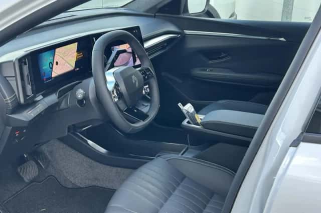 Renault Scénic (2025) thumbnail 4