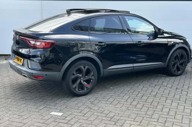 Renault Arkana (2022) thumbnail 2