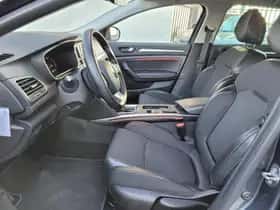 Renault Mégane (2023) thumbnail 7