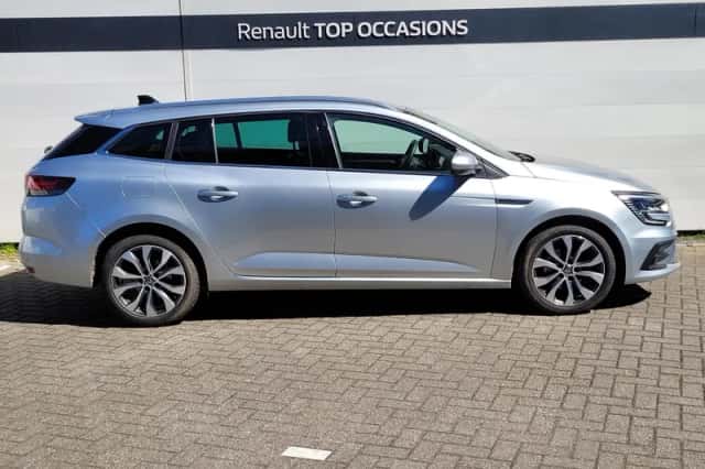 Renault Mégane (2023) thumbnail 6