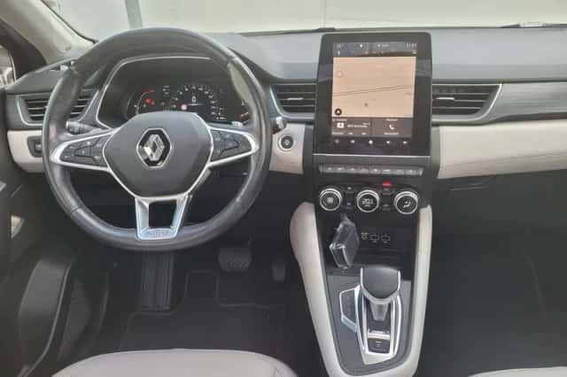 Renault Captur (2021) thumbnail 3