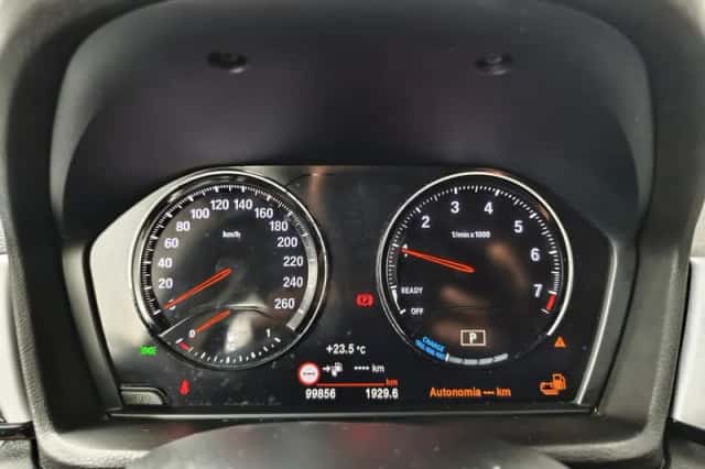 BMW X1 (2021) thumbnail 4