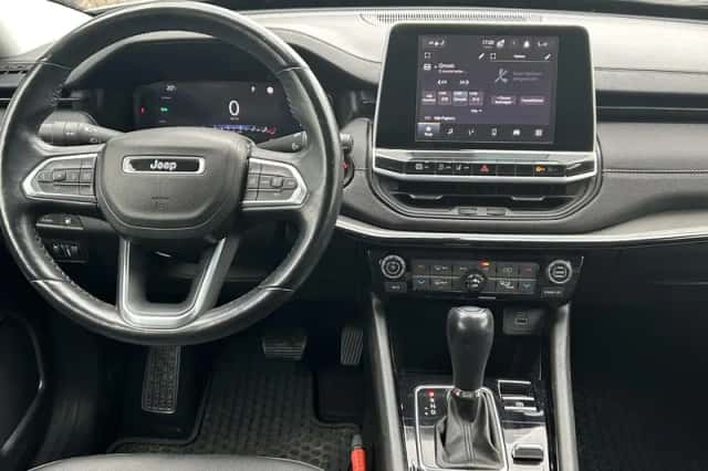 Jeep Compass (2023) thumbnail 3