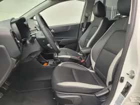 Kia Picanto (2023) thumbnail 7