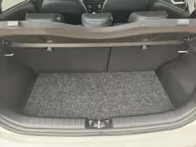Kia Picanto (2023) thumbnail 9