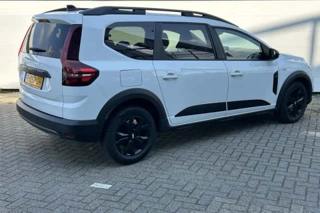 Dacia Jogger (2023) thumbnail 2