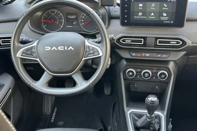 Dacia Jogger (2023) thumbnail 3
