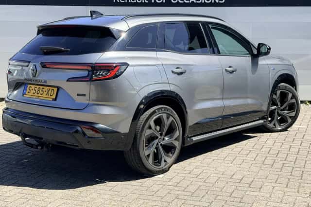 Renault Austral (2023) thumbnail 2