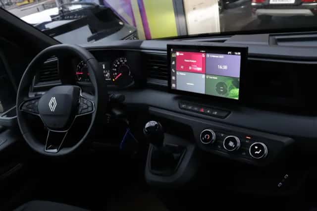 Renault Master (2024) thumbnail 3