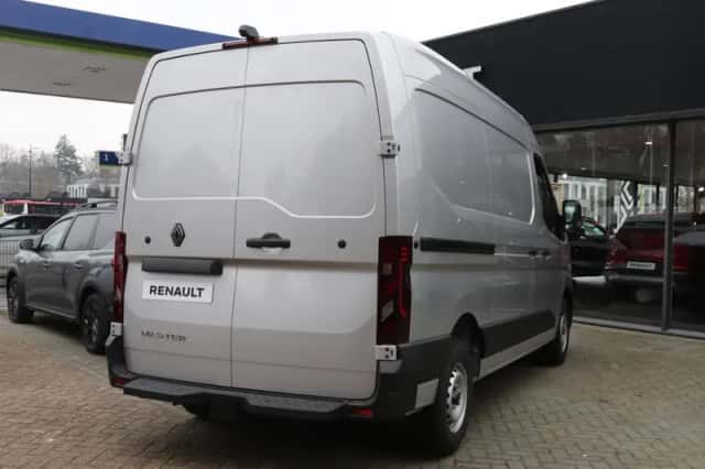 Renault Master (2024) thumbnail 2