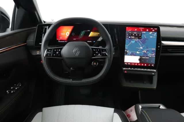 Renault Mégane E-Tech (2025) thumbnail 3
