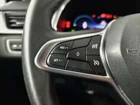 Renault Captur (2021) thumbnail 23