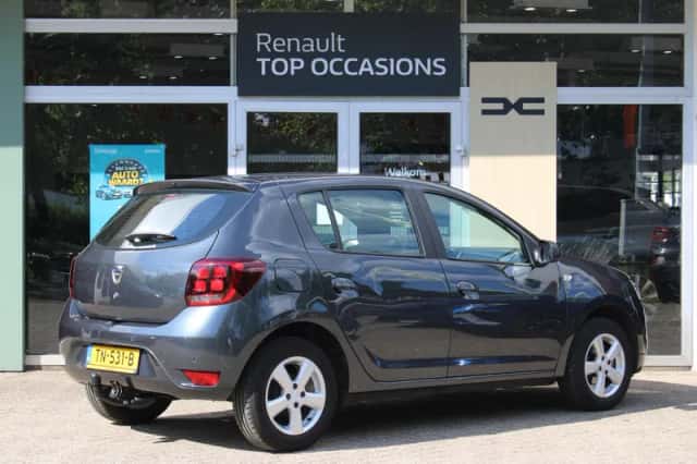 Dacia Sandero (2018) thumbnail 2