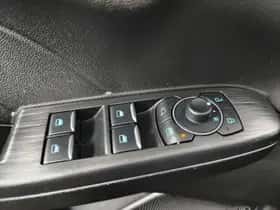 Ford Kuga (2024) thumbnail 19