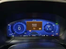 Ford Kuga (2024) thumbnail 4