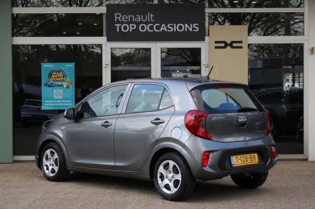 Kia Picanto (2023) thumbnail 6
