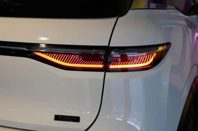 Renault Mégane E-Tech (2026) thumbnail 6