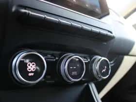 Renault Captur (2020) thumbnail 14
