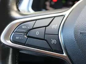 Renault Captur (2020) thumbnail 24