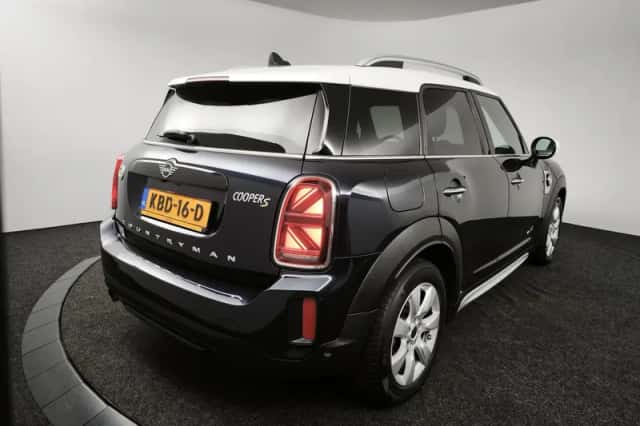 MINI Countryman (2023) thumbnail 3