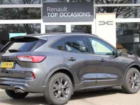 Ford Kuga (2023) thumbnail 2