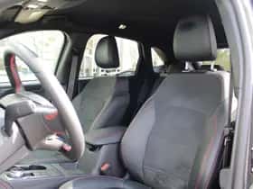 Ford Kuga (2023) thumbnail 7