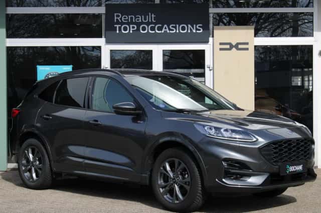 Ford Kuga (2023) thumbnail 5