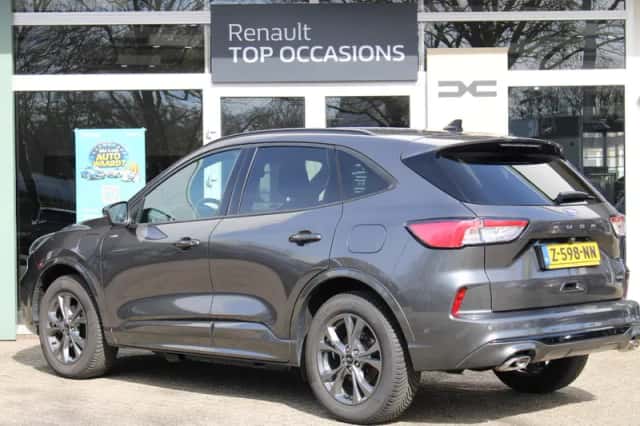 Ford Kuga (2023) thumbnail 6