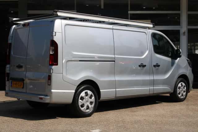 Renault Trafic (2024) thumbnail 2