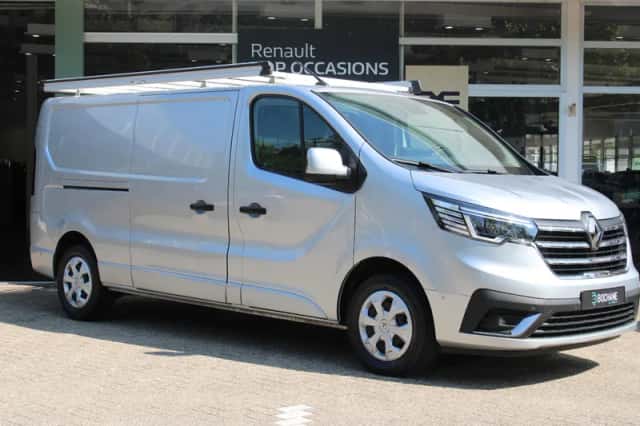 Renault Trafic (2024) thumbnail 5
