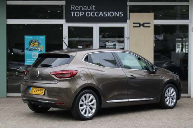 Renault Clio (2021) thumbnail 2