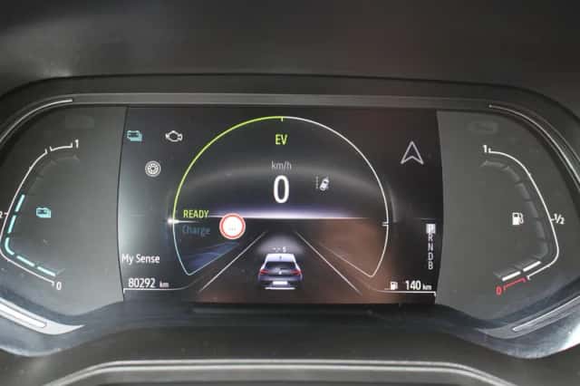 Renault Clio (2021) thumbnail 4