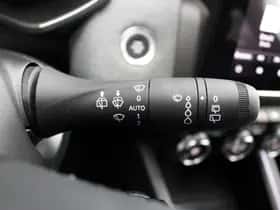 Renault Clio (2023) thumbnail 22
