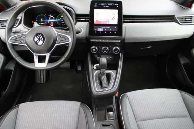Renault Clio (2023) thumbnail 3