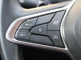 Renault Captur (2023) thumbnail 19