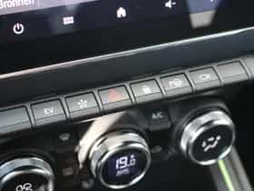 Renault Clio (2024) thumbnail 33