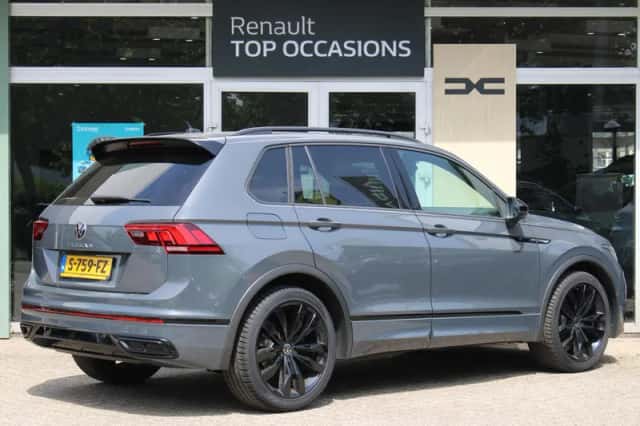 Volkswagen Tiguan (2022) thumbnail 2