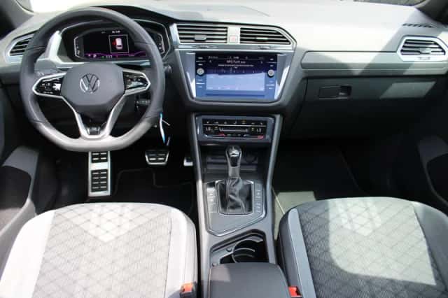 Volkswagen Tiguan (2022) thumbnail 3