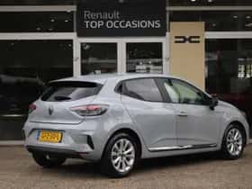 Renault Clio (2024) thumbnail 2