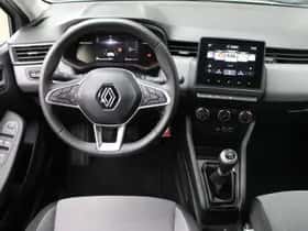 Renault Clio (2024) thumbnail 3